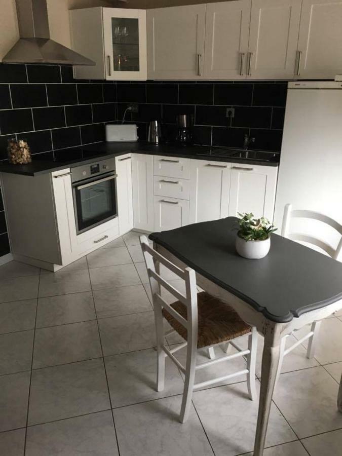 Le Charm'En Gite Vila Tournai Exterior foto